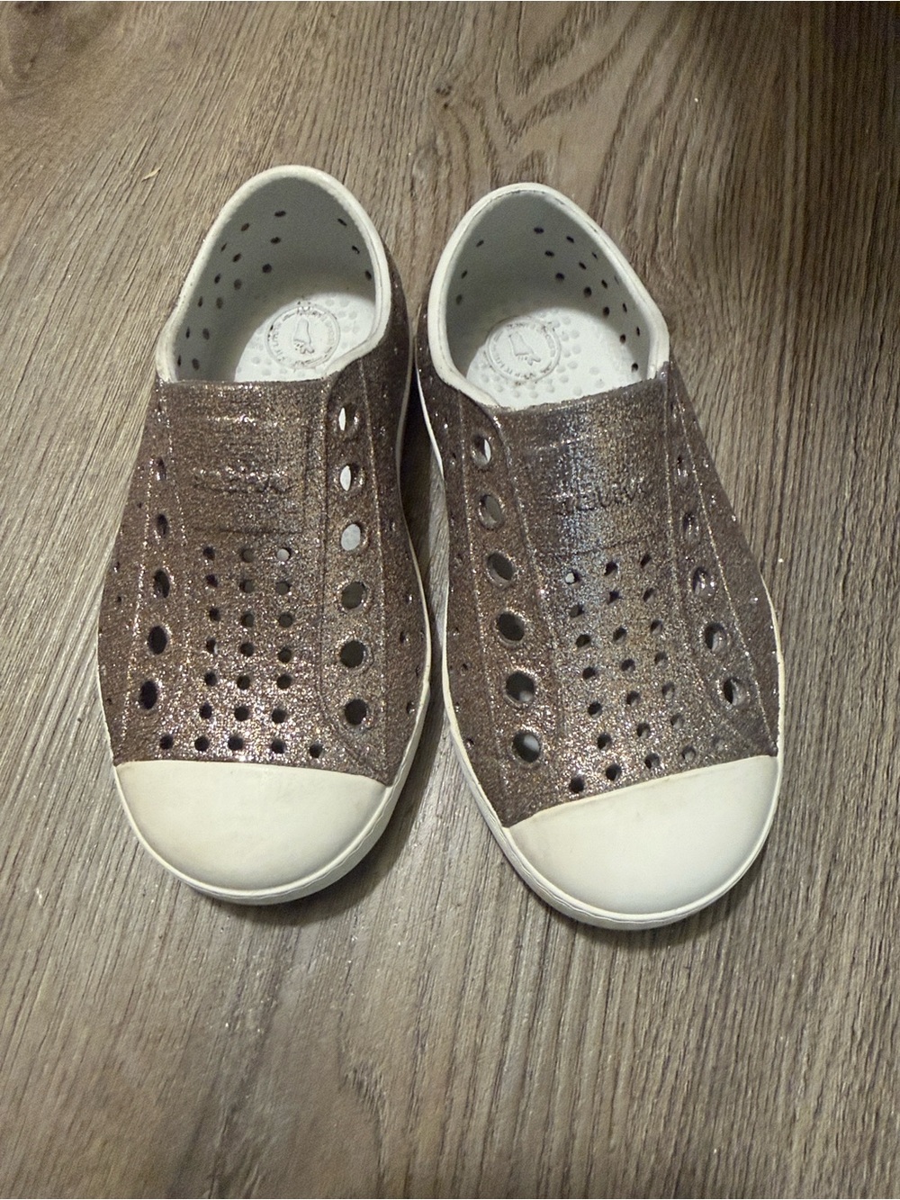 Native Shoes Kids Slip-On Glitter Water Shoes in Metallic Rose